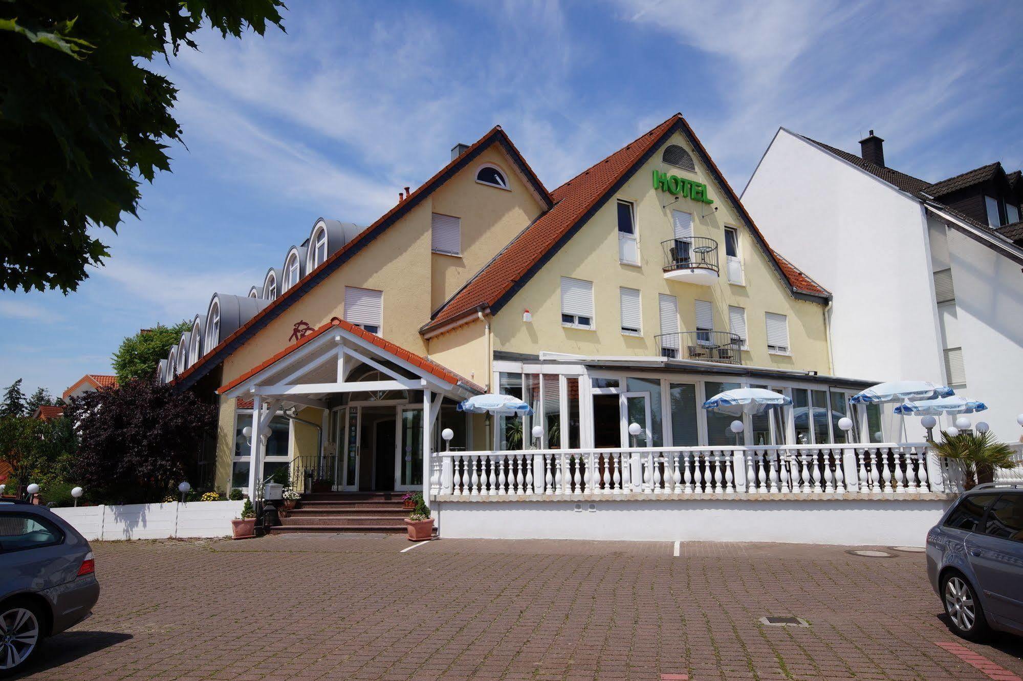 Hotel Bauschheimer Hof Rüsselsheim Exteriör bild